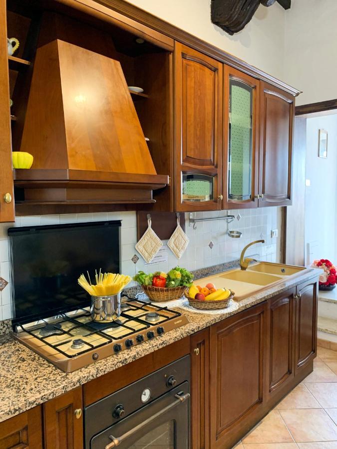 Apartamento Il Borgo Antico San Gimignano Exterior foto