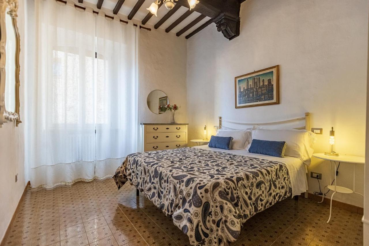 Apartamento Il Borgo Antico San Gimignano Exterior foto