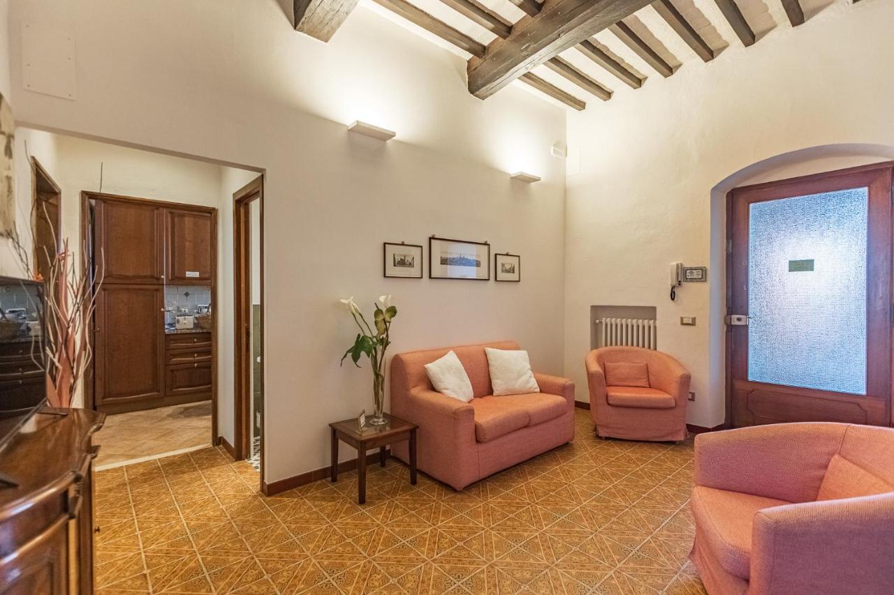 Apartamento Il Borgo Antico San Gimignano Exterior foto
